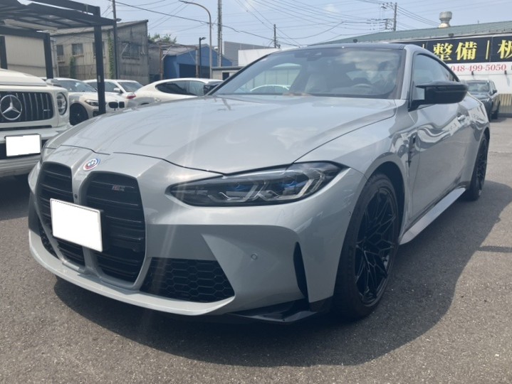 BMW　M4クーペ