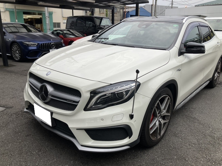 メルセデス・ベンツ　GLA45