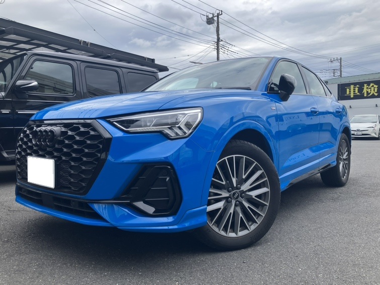 アウディ　Q3SB