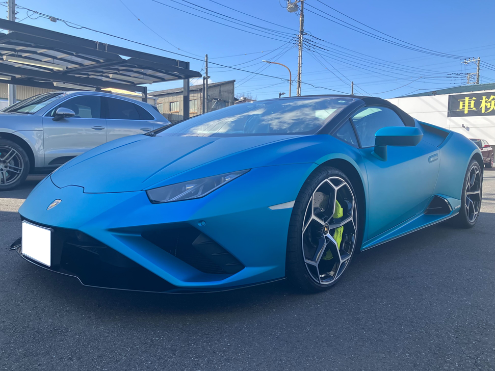 ランボルギーニ　ウラカンEVOスパイダー