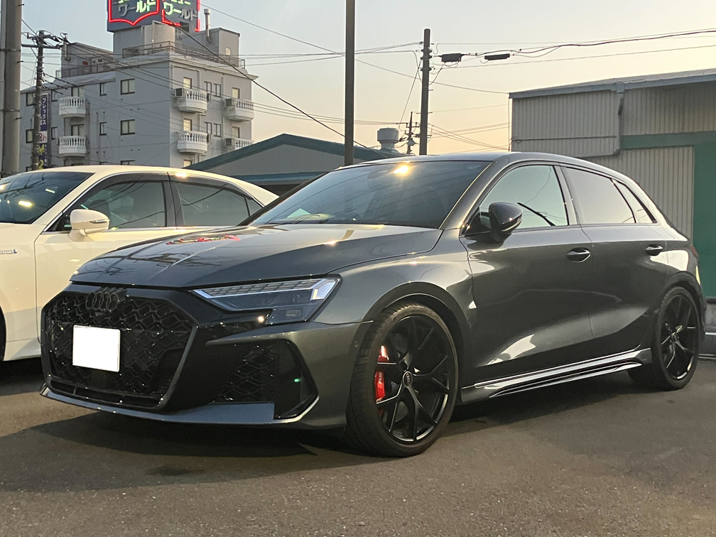 アウディ　RS3　SB