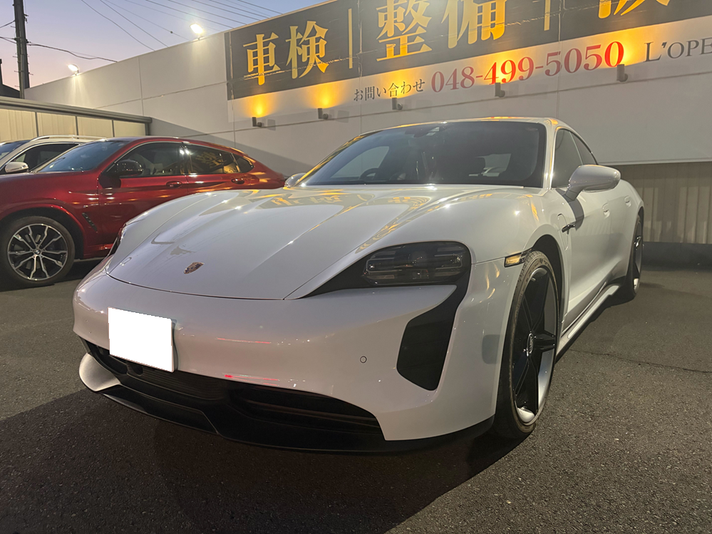 ポルシェ　タイカン4S