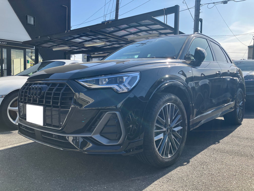アウディ　Q3