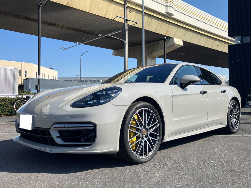 ポルシェ　パナメーラ ターボS