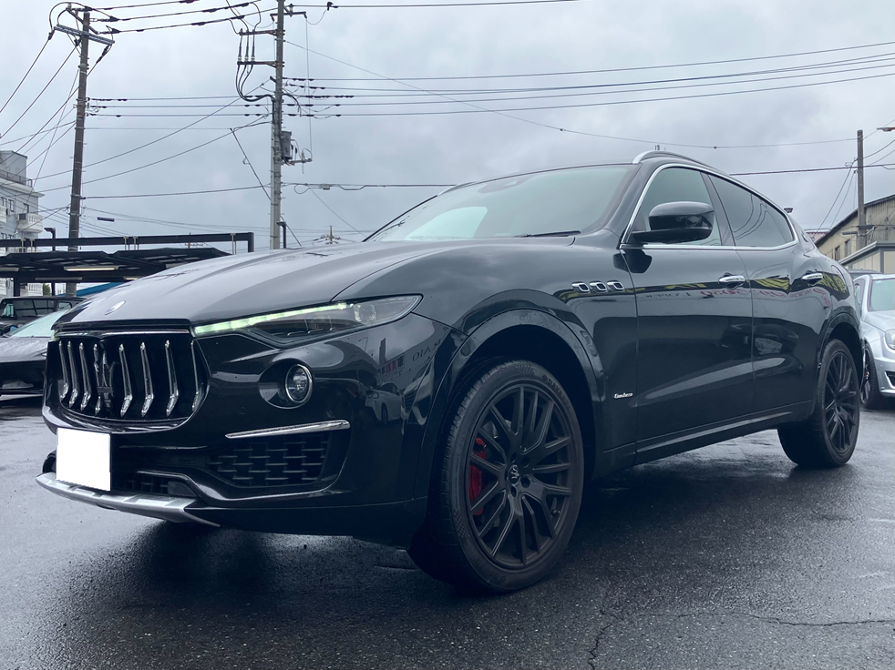 マセラティ　レヴァンテ グランルッソ